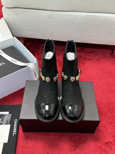 厂价 顶级版本 Chanel 24A高级手工坊系列 新款抢先发售 今年秋冬必爆单品 原版开发 私模五金 真皮大底 鞋面牛皮 内里羊皮 Size:35-39 40