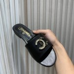 chanel2025 小香春夏新款爆品双C钻扣平底拖鞋 材质：原版小牛皮 内里：原版内里羊皮 垫脚：羊皮 大底：真皮大底 码数:35-41 40 41定