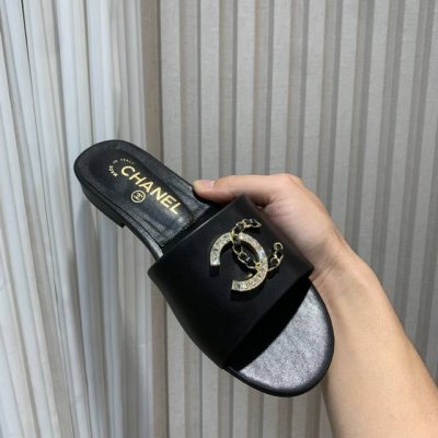 chanel2025 小香春夏新款爆品双C钻扣平底拖鞋 材质：原版小牛皮 内里：原版内里羊皮 垫脚：羊皮 大底：真皮大底 码数:35-41 40 41定