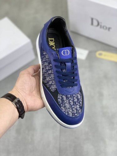 工厂p价p 实价 Dior 2025迪奥原版系带低帮男鞋 经典款休闲鞋本款是官方主打经典款 1:1质量 原厂名师制作 采用优质牛皮配原版材料舒适透气网布內里猪皮