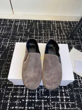 东莞代购级 the row 24ss 秋冬季新款 芭蕾舞 单鞋 据说这是本年度最美丽的芭蕾舞 奶奶鞋，法式优雅气质在线、高级又时髦，可盐可甜，文艺又气质！ 四季 - 点击图像关闭