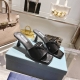 prada 普拉达 Ss闪亮登场高跟方头拖鞋，三角经典Logo标。呈现经典轮廓。不管面对任何场景 主场只属于你！ 面料 :开边珠 羊皮内里，原版意大利真皮大底