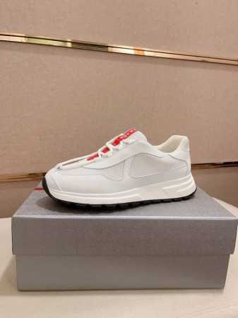 工厂价 高版本 高品质新款prada 普拉达 专柜同步上市， 新款男鞋、面料精选牛皮高科技滴胶工艺制作而成。内里:全牛皮内里。高端气垫开模防滑橡胶大底，精美线条 - 点击图像关闭