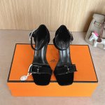10.5Cmcm 组图 新配色出厂价p Hermes 爱马仕 Judy 105高跟凉鞋 时尚又百搭 搭配Hapi鞋扣 超级舒服 每个细节都做到极致 搭配同色调标