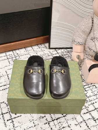 顶级品质 Gucci fw24 new arrival～ G家2024秋冬新款羊毛拖鞋 室内户外都适宜，舒适温暖又时髦～ 妥妥的保暖神器一枚，秋冬必备单品 面料 - 点击图像关闭