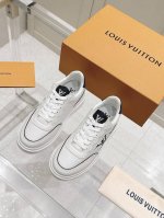 原版开发 顶级版本 男款 lv 路易威登 L家驴牌 最新Classic系列 厚底 休闲 运动鞋 原版购入开发 做货 这款Classic 运动鞋于 2025 秋冬