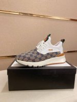 调工厂P价 男装男鞋 运动原单 古奇Gucci 官网最新款休闲时尚男鞋，爆款版型简洁大气，潮男专属.独有的官网最新品牌元素元素古奇原版装饰，时尚又大方，面料原版