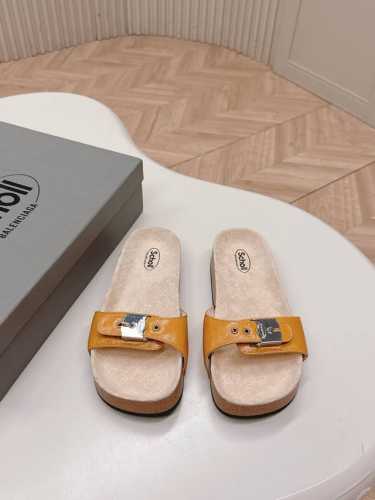 出厂 Balenciaga 25S春夏新款博肯软木鞋垫拖鞋凉鞋巴黎世家非常经典的设计 搭配铆钉的狂野自我 不羁风格满满 内里鞋面的特殊天然纹路清晰细腻 有一种自