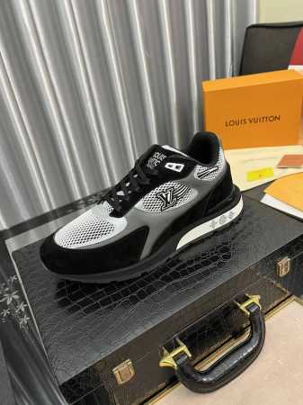 出厂价 Louls Vultton 路易威登～独特现风运动鞋。Lv专柜代购休闲鞋 男士2022专柜同步发售，意大利进口原版品牌精选原版材质 拒绝脱色磨脚 鞋底： - 点击图像关闭