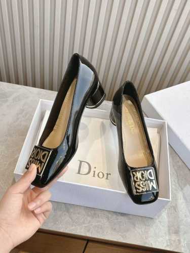 出厂 顶级版本 Miss Dior Fw25New Arrival～ D家25秋冬迪奥小姐 精致玛丽珍新品 Missdior 五金扣件，好精致啊，小方头时髦复古