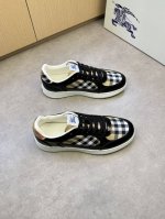 Burberry 巴宝莉 -高端品质 原单休闲运动板鞋 -鞋面：进口开边珠小牛皮、品牌图腾布匹、鞋舌品牌布标 -内里：水染牛皮 -大底：超轻Tpr橡胶; 双色成