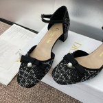迪奥 Dior 2024春夏高定系列新款 D-Ramour 标志性电绣藤格纹低跟芭蕾舞女鞋 CD字母logo珍珠扣粗跟蝴蝶结中空凉鞋 材质：进口金属羊皮 环保藤