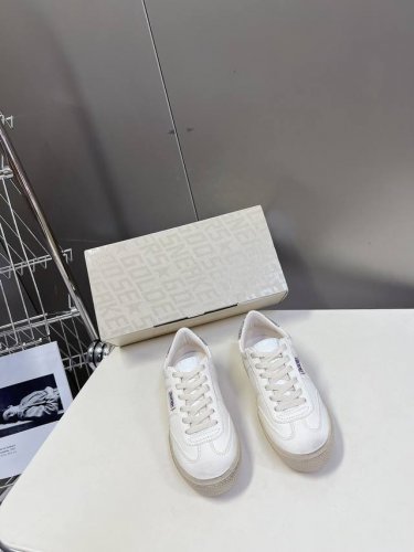 男装10 Ggdb休闲德训小脏鞋系列、打破传统审美，小脏鞋做到了明星私服上脚示范 就是这么百搭 ！再也不用担心洗鞋的问题啦、面料定制牛皮、内里毛巾布、鞋舌内里真