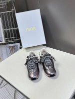 380 Dior迪奥春夏走秀款涂鸦素描德训鞋 阿甘鞋 太古汇Rmb11610购入开发 25Ss春夏秀场出镜率最高的单品 这双鞋改变了之前印象中的阿甘鞋单一的设计