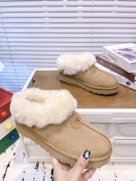 UGG P: 女款Size：35-40 经典塔茨特薄底雪地靴 来自外星球Ugg2cm薄底塔茨特 UGG 保暖神器 星拖懒人鞋浅口便鞋一脚蹬穿脱方便 一脚蹬休闲毛