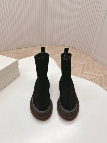 Brunello Cucinelli24秋冬新款BC秋冬靴子系列 切尔西靴，马丁靴 BC是意大利知名品牌，品牌独特设计 ，洋气优雅复古又高级高级百搭之王，脚感很