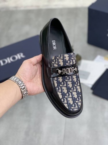 工厂p价p 实价 水染牛里 Dior 迪奥 原版1:1复刻 顶级意大利代购 男士商务休闲皮鞋 鞋面原版进口小牛皮 极致质感 绅士风范 内里进口水染牛皮 顶级意大