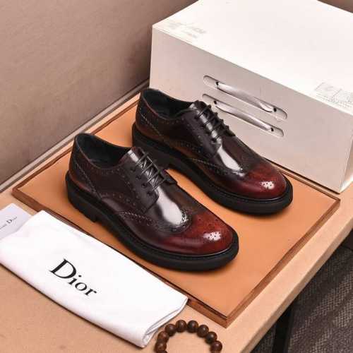 水染牛里 原单品质Dior .迪奥 原单代购、高端皮鞋、面料：采用意大利进口擦色开边珠牛皮水染牛里 牛皮里特供原版轻便发泡大底、做工精细、实物拍摄Size：38