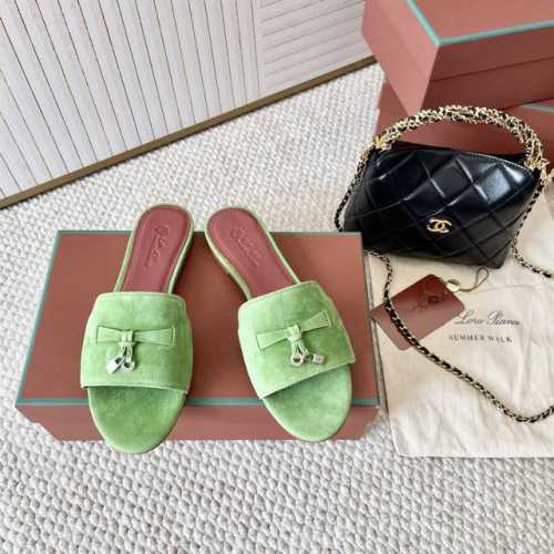 平底 粗跟 代购级 Loro piana Summer Charms Ser LP女士凉鞋拖鞋这款绒面羊皮革凉鞋搭配饰有Loro Piana My Charms