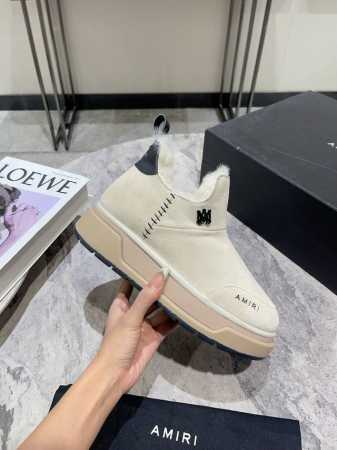 AMIRI 小众潮牌 新款毛毛鞋 迅速走红国际时装界的一个年轻品牌。所致力打造的风格。毛鞋的保暖性结构搭载日系风格！鞋子也不会很重，颜值与舒适度并存！ 内里：羊 - 点击图像关闭