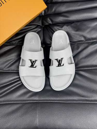 38-45 Louis V*高端精品 奢品拖鞋 1:1高端品质 休闲阳光宽松舒适型 最高版本高品质精品 经夏季必入哦