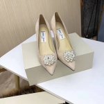 Jimmy Choo 早春新款 JC珍珠扣高跟鞋 细跟单鞋 跟高：6CM、8CM 码数：34-40