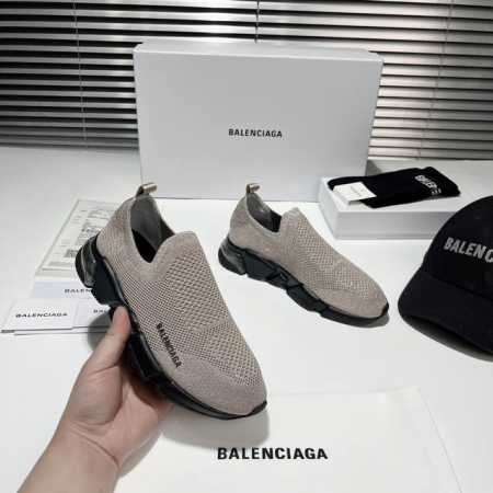 Balenciaga 顶级质感 巴黎世家情侣款：34 45，最新款Bb巴黎袜子鞋 同步最新气垫大底、鞋面滴胶工艺。大厂生产顶级版本 原版针织面料 原版Logo - 点击图像关闭