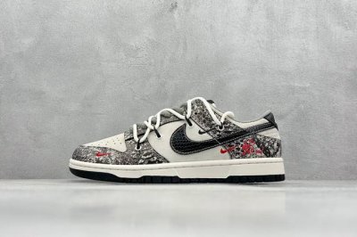400 現貨 终端放店 Xc版 Nike Sb Dunk Low 蛇年限定 白黑蟒纹小钩绑带 纯原大厂出品 极力推荐 原装头层材料 独家版型蒸餾加工 帶來的是更