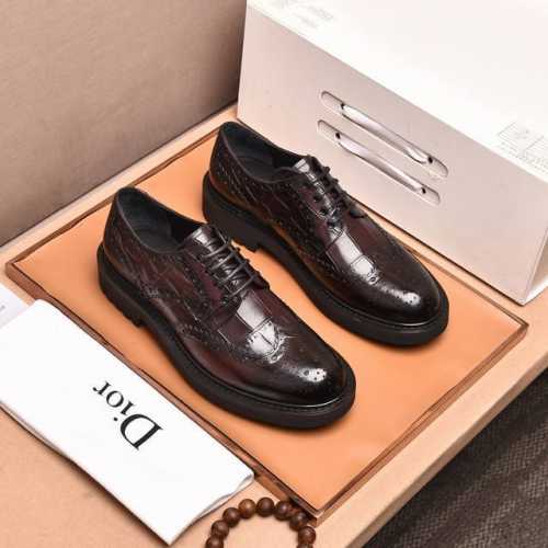 水染牛里 原单品质Dior .迪奥 原单代购、高端皮鞋、面料：采用意大利进口擦色开边珠牛皮水染牛里 牛皮里特供原版轻便发泡大底、做工精细、实物拍摄Size：38
