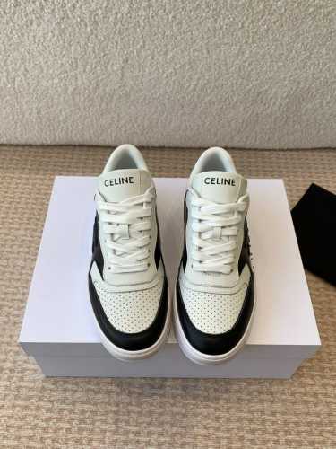 CELINE思琳赛琳 厚底 小白鞋 鞋后帮和侧面压印CELINE标志厚底面包鞋2025春夏新款 凯旋门徽标系带 简单舒服，干净利落，增高显腿细无论是单穿还是搭配