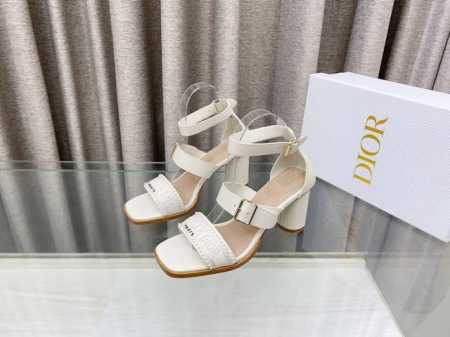 迪奥 Dior Dway 2025春夏最新款高跟电绣拼色罗马凉鞋 CD字母logo五金扣明星同款一圈带鱼嘴露趾珍珠女鞋 材质：原版定制高温水溶电绣科技面料 进口 - 点击图像关闭
