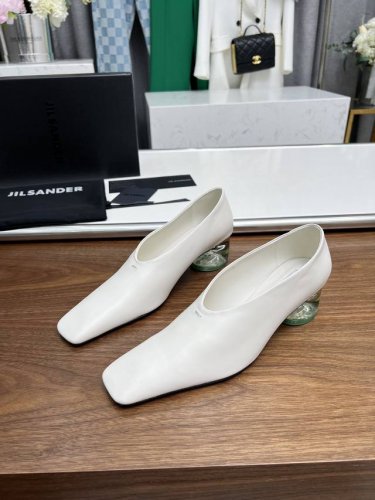 高品质出厂 Jilsander 24春夏极简主义小方头Pc透明粗跟浅口单鞋 市面顶级原单版，Zp对比做货，所有细节都跟柜上一致：包括鞋面皮料，鞋垫内里皮料、刻印