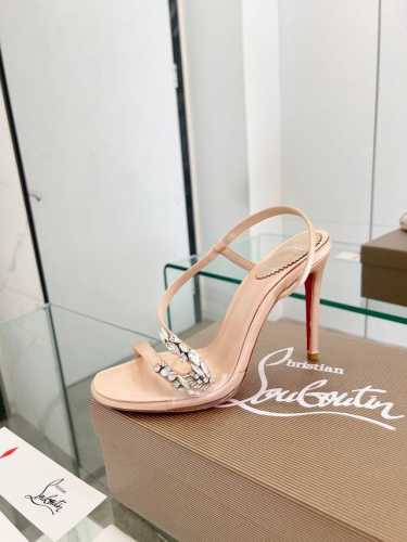 christianlouboutin路铂廷 Cl红底鞋‖ 全球限量！来自拉斯维加斯的祝福灵感来自拉斯维加斯的炫彩霓虹 手工制作，精致工艺收藏级作品 绝对吸睛的存