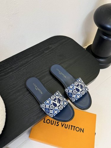 Louis Vuitton Ss25 New Arrival Lv驴牌春夏新品系列高跟拖鞋 简约精致 高级感满满 尽显优雅气质 上脚超好看 拉满了夏日美鞋的绝绝