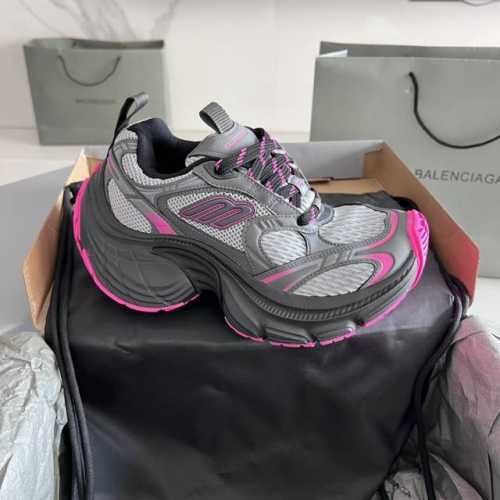 顶级版 顶级版本Balenciaga： ￥ 巴黎世家10Xl系列 情侣款老爹鞋 白蓝。 原版购入开发 做货 Balenciaga 整体鞋型汲取了Balencia