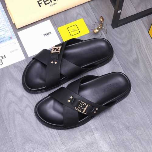 商品商标：Fendi 芬迪 拖鞋 正码码数: 38-44 45订做不退换 商品材料：精选 牛皮鞋面 脚背皮里 原版大底