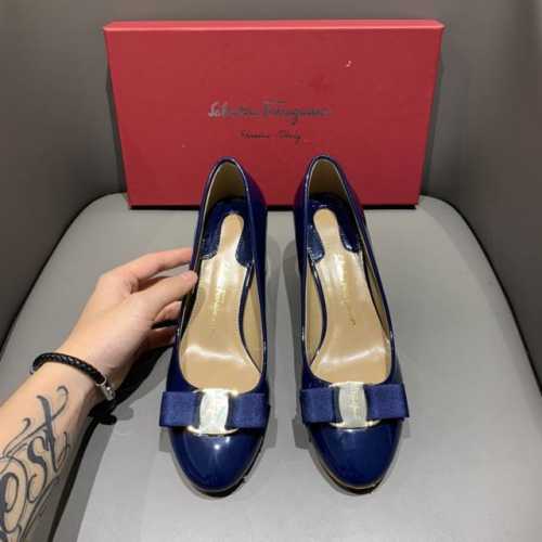 橙子出厂价 Ferragamo 菲拉格慕 蝴蝶结圆头漆皮粗跟单鞋 浅口高跟女鞋 码数：34-42