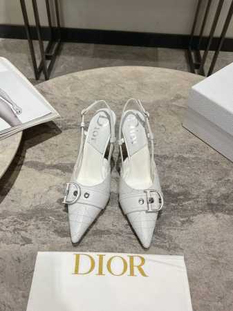 迪奥Dior 早春新款 尖头慕勒拖女拖鞋 明星同宽CD字母logo高跟凉鞋 市面顶级高端版本 材质：鞋面采用进口混种羊皮+水染羊皮内里 垫脚意大利真皮大底 跟高 - 点击图像关闭