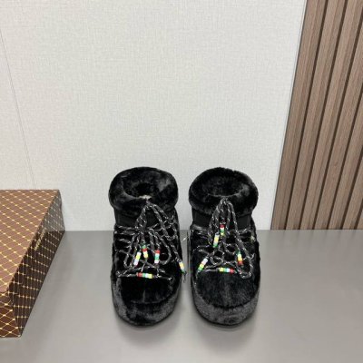独家顶级版本 Moon Boot2024vs秋冬最新款雪地靴系列 丑萌毛毛雪地靴 忘了UGG吧，时髦人都在穿Moon Boot雪地靴 如果你难以接受UG