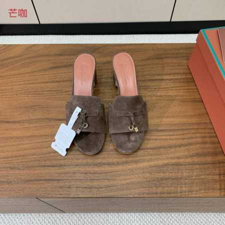 Loro Piana 羊京中跟拖鞋。鞋面羊京，羊皮内里及垫脚。真皮中底，真皮包跟。进口真皮大底，跟高8cm。码数：34-42 34、40、41、42定制不退换 - 点击图像关闭