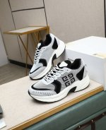 出厂价p G I V E N C H Y 纪梵希新款 专柜同步 人手一双 不容错过 专柜买版 完全1:1 开模定制顶级版本 原版展示提供对比 让大货做到和原版0