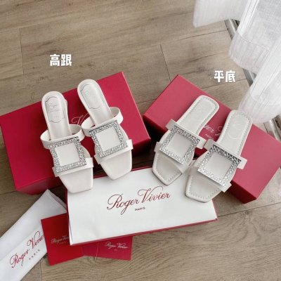 白色 钻扣 平底 4Cm跟