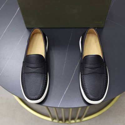 出厂价pp Botteg* Venet* 高端精品 size 38-44 45定做 bv新品 小牛皮面水染牛皮内里经典风格与当代时尚气质和谐交融 橡胶鞋底轻便灵
