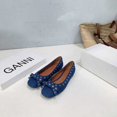 高品质出厂 ！小众潮牌Ganni25春夏新款蝴蝶结平底芭蕾舞乐福鞋单鞋！浪漫法式风格！小众设计 高级感 不会太花哨 又很出众 蝴蝶结设计 轻松打造舒适 随性 这