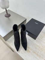 水晶靴 YSL 中筒靴 外销经典 Yvette Saint Laurent圣罗兰logo 精致高跟 黑色 最懂女人心的杨树林 无死角的美鞋 撑起气场 小羊皮 材