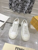 出厂 Fendi2024新款情侣小白鞋 休闲鞋鞋面采用小牛皮意大利羊皮内里独家开模FF五金原版TPU大底码数:35-45