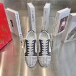 低帮网格白前后钉款 顶级版定制 222 无论是楦型、面料、钻、钉、内里、大底、都尽可能的接近zp 鞋底原厂特供原版底 内里进口水染牛皮 私人定制时间3-7天左右