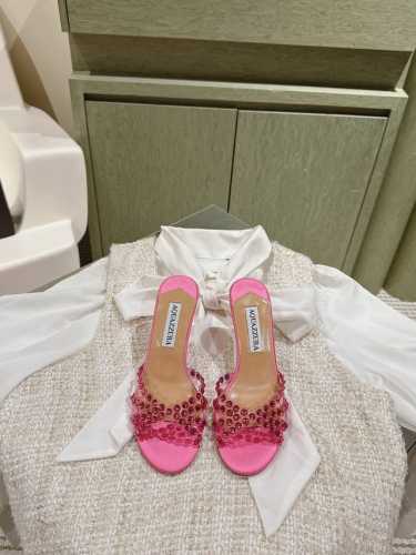 Aquazzur* 菠萝早春专柜新品仙女时装鞋系列，大量上新同步官网全系列均可定制龙年主打一个火爆，全网各大网红纷纷开秀，绝美的穿搭系列！ ★★★★★ 鞋面 P