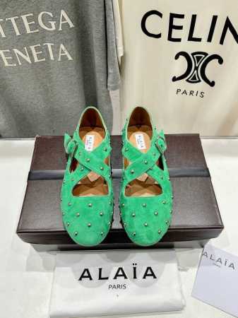 高版本出厂 独家新品 Alaia 阿莱亚25Ss 走秀款糖果色平底芭蕾舞鞋 最近超火的一款平底鞋 章小蕙同款 甜酷芭蕾风 人气超高的一款芭蕾舞鞋，浪漫又迷人 舒 - 点击图像关闭