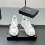 工厂P价 爆款 压印Logo 厚底饼干鞋Chanel香奈儿经典熊猫小白鞋休闲运动鞋 滑板鞋 C家 专柜又一超级大爆款，网红博主小姐姐们的挚爱，社交平台的各种夸赞
